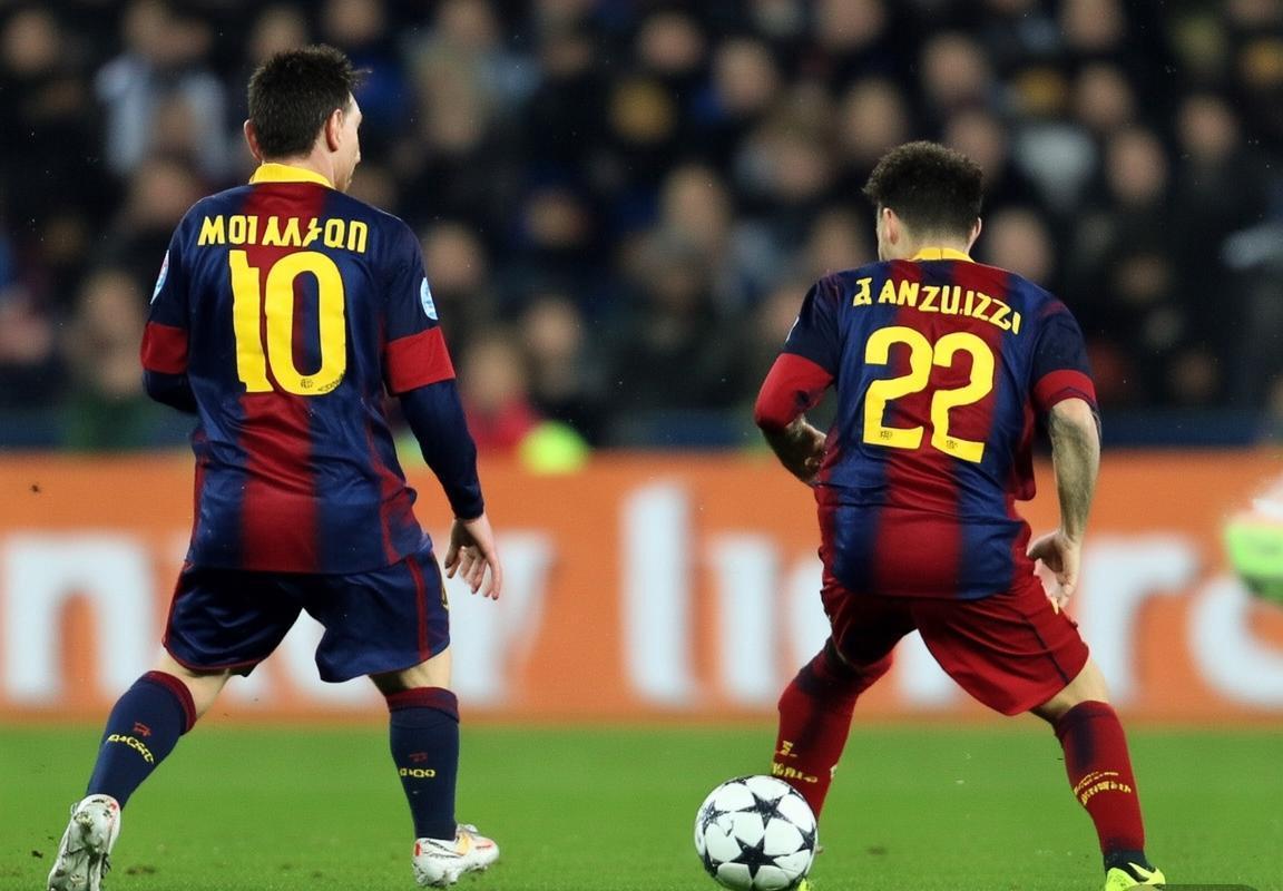 巴塞罗那VS国际米兰：欧冠巅峰对决，战术碰撞与球星对决回顾(图3)